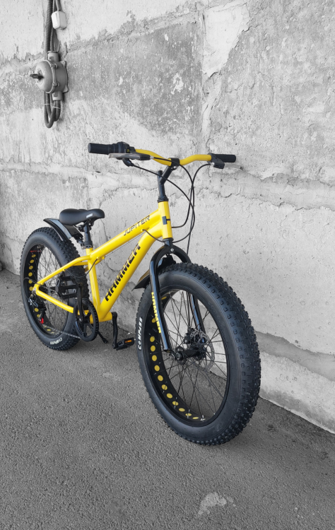 в наличии 26''Hammer-JUPITER  FATBIKE желтый ,черно-красный 