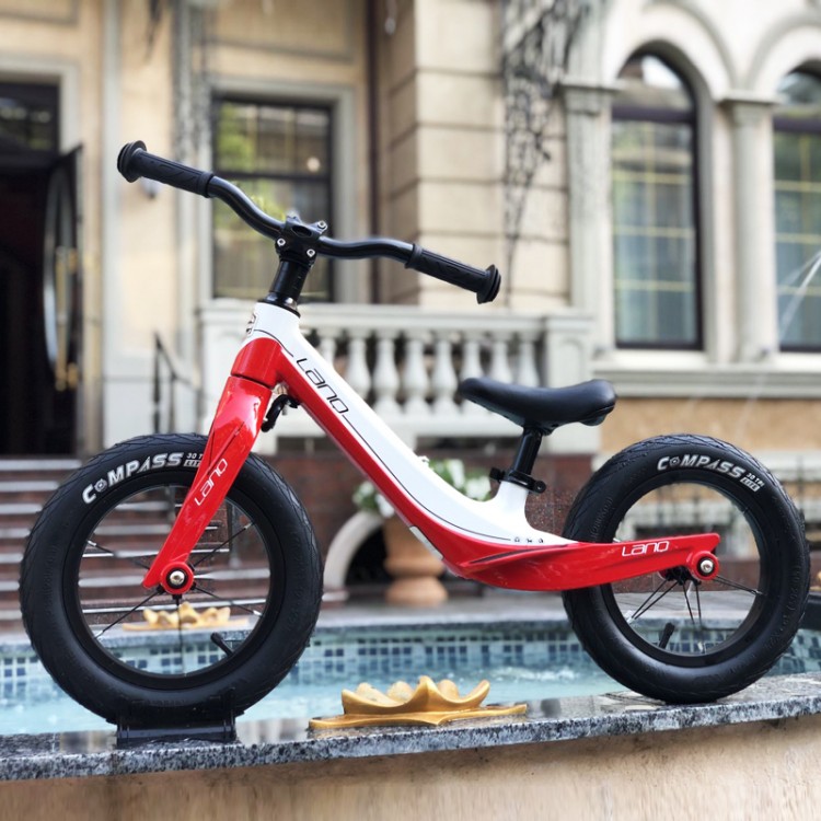 в наличии 1шт  12 "LANQ" WLN1255. Сборка 85% !
